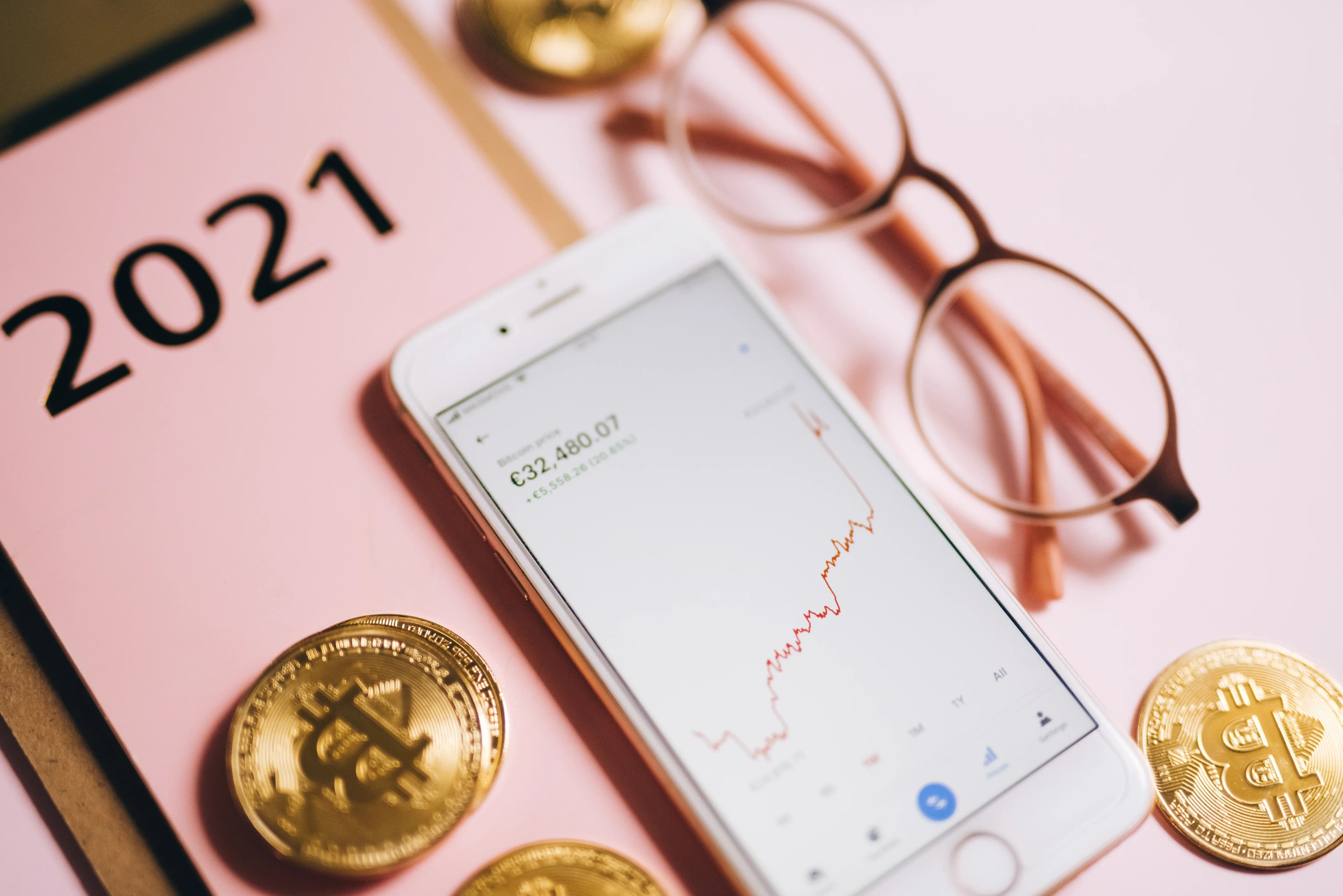 US SEC building representing new Regulation Crypto Assets rules for the crypto market