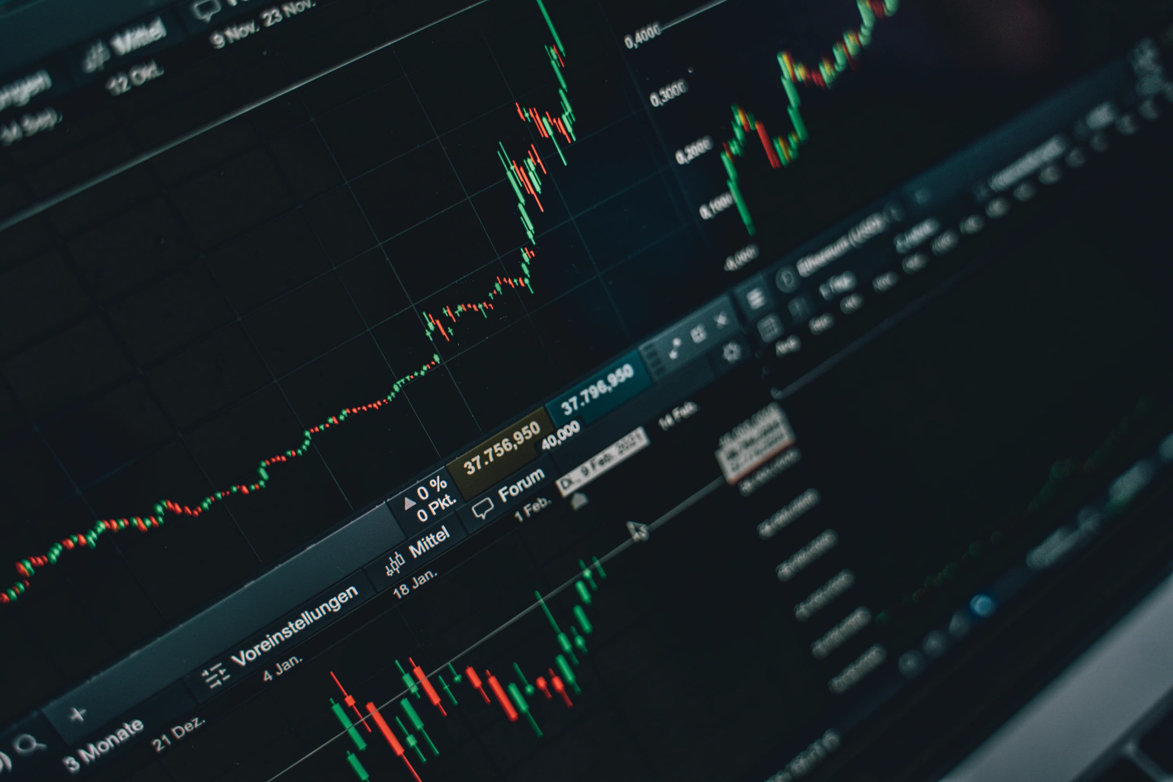 Canadian stock market sliding as the TSX reverses gains despite the Bank of Canada holding rates